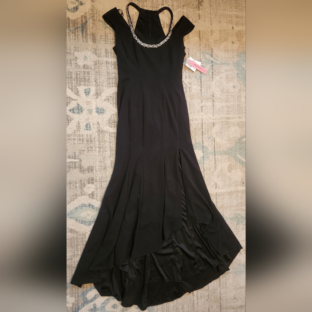 Aqua Embellish Scuba Gown. Size 6. Black. NWT